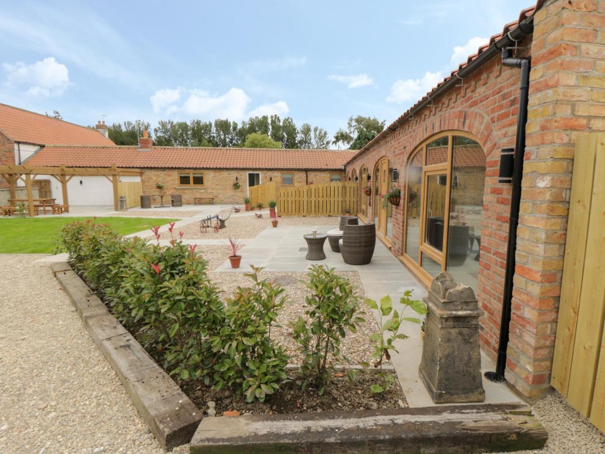 Plough Cottage Driffield Bagian luar foto